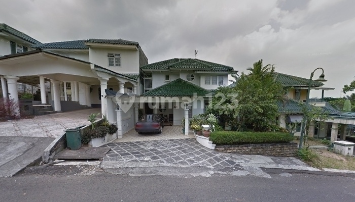 Dilelang, Rumah Tinggal di Bukit Golf Hijau Sentul City, Bogor