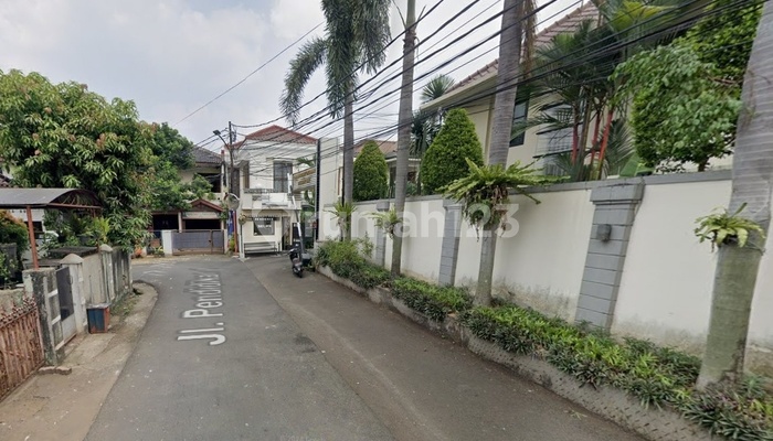 Dilelang, Rumah 2 lantai di Taman Bukit Permai, Bintaro 2