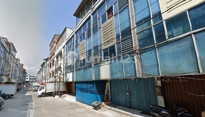 Auctioned, Shophouse in Duta Harapan Indah, Penjaringan, North Jakarta
