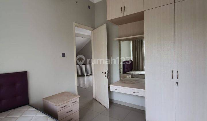 Rumah Fully Furnished di Cluster Kebayoran Residence Bintaro 4