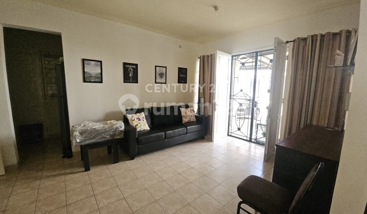 Ready-to-Occupy House in Sector 9 Bintaro Jaya Om17032