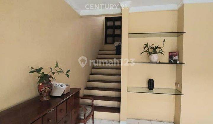 Rumah Cantik 2 Lantai Semi Furnished Siap Huni Di BSD Ra14671 2