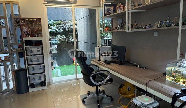 Rumah 2 Lantai Modern Terawat Siap Huni di Graha Raya Gb 15047 1