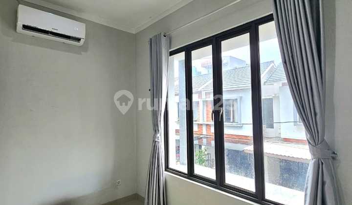 Disewakan Rumah Dekat Stasiun KRL di Pondok Aren Tangsel Lr-16208 Disewakan Rumah Dekat Stasiun KRL di Pondok Aren Tangsel Lr-16208