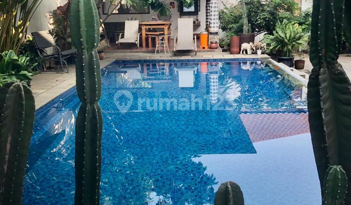 Dijual Rumah Mewah Plus Swimming Pool di Jakarta Selatan VA-17469 2