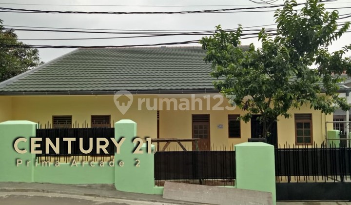 For Sale Strategic Boarding House 14 Rooms in Pondok Betung Tangerang Rn-13161