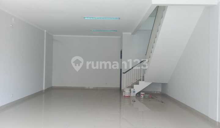 Disewakan Ruko 3 Lt Sisi Jalan di Kebayoran Square Bintaro, Sc 9365 2