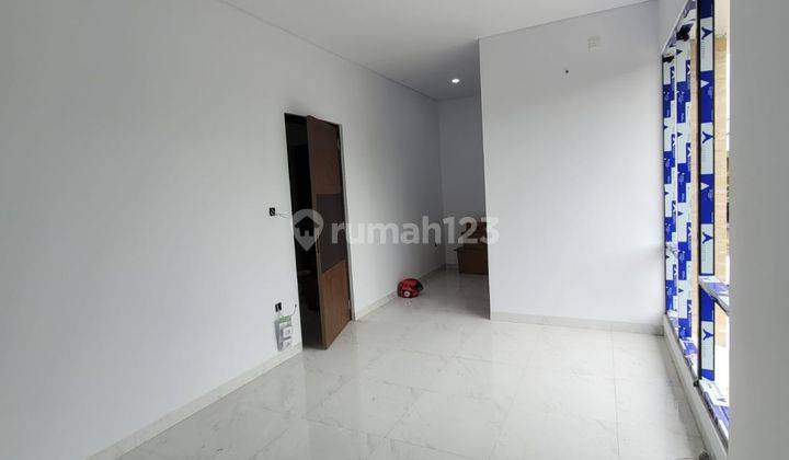 Rumah Baru 2 Lantai Hadap Timur di Graha Raya Bintaro Jaya Gb 9833 4