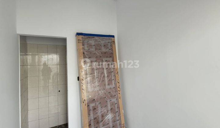 Rumah Baru 2 Lantai Hadap Timur di Graha Raya Bintaro Jaya Gb 9833 5