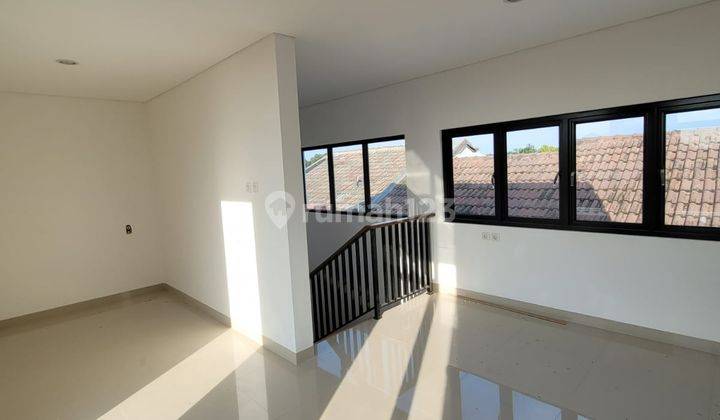 Rumah Baru 3 Lantai Kondisi Fresh di Graha Raya Bintaro Jaya Gb 9730 11
