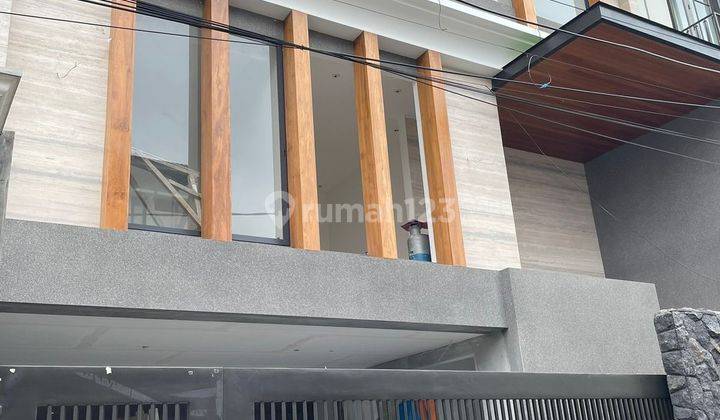 Rumah 4 Lantai Swimmning Pool Siap Huni di Pondok Indah Mk 12178 1