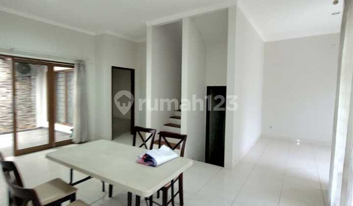 Rumah Modern Dalam Cluster Aman di Cluster Emerald Bintaro Sektor 9 GB-17370 2