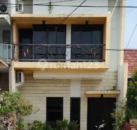 Rumah di Kawasan Tangerang Lingkungan Terawat Af-16794 Rumah di Kawasan Tangerang Lingkungan Terawat Af-16794