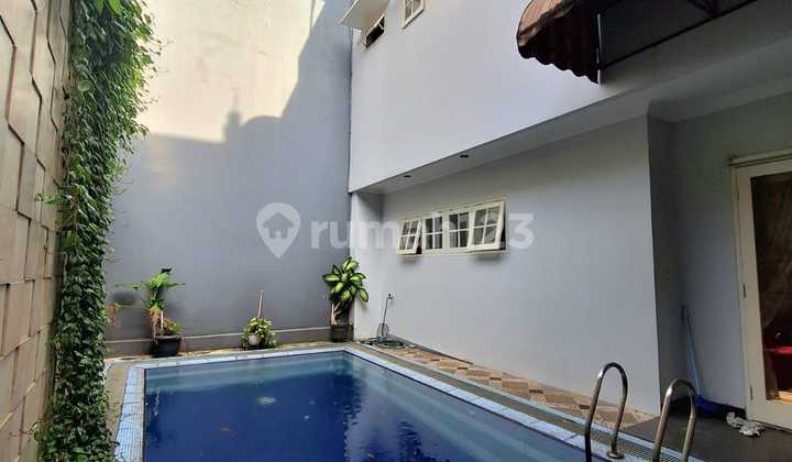 Rumah Semi Furnished Inc Swimming Pool di Graha Taman Bintaro GB-15450 2