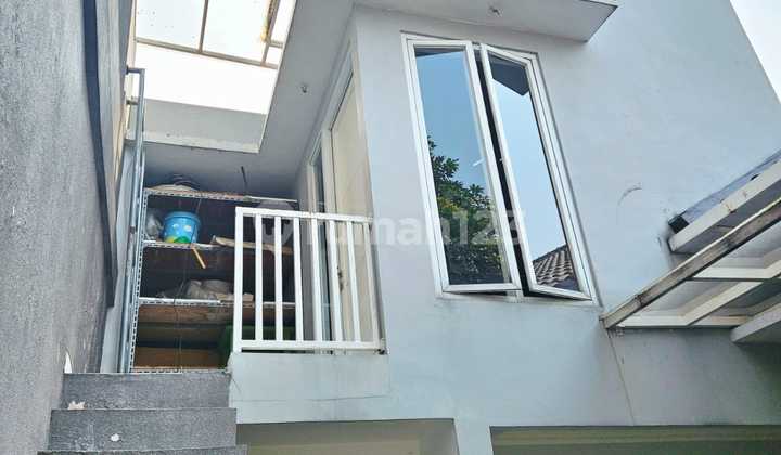 TURUN HARGA 300 Juta Rumah Cantik Modern di Sektor 3a Bintaro Jaya UT-16910 2