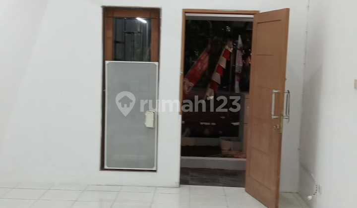 Rumah 1 Lantai Minimalis Terawat Dijual Cepat di Graha Raya AZ-17104 2