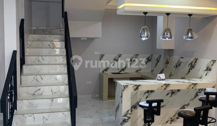 New 2-Storey Ready-to-Occupy House in Cinere Depok Vc-17807