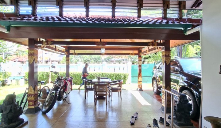 Dijual Rumah Desain Nyaman Halaman Luas di Area Bintaro Sektor 1 AM-17305 2