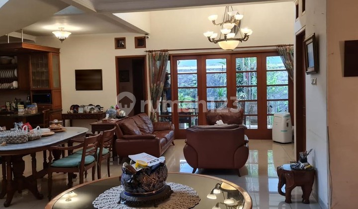 Rumah Mewah Posisi Hook di Bintaro Tangsel Wt-11388