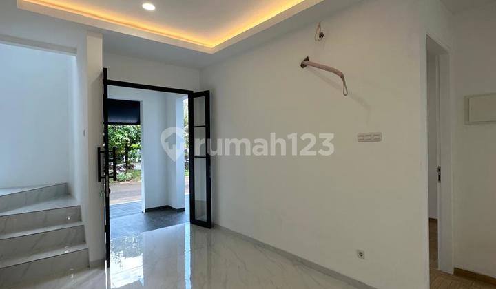 Hunian Modern Dijual Cepat 2 Lantai di Sektor 9 Puri Bintaro Jaya RN-16372 2