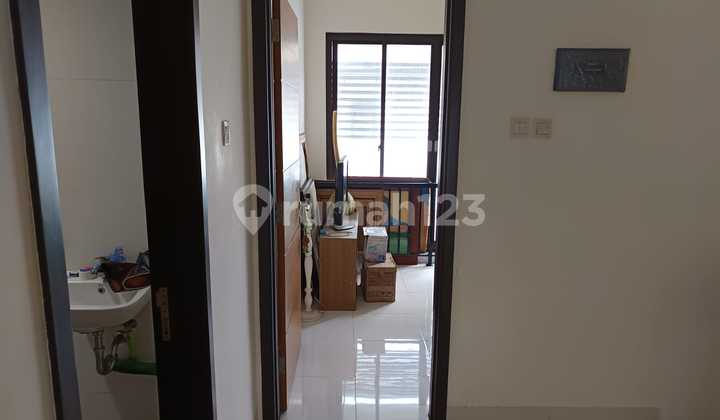 Rumah Minimalis Modern 2 Lantai di Cluster Discovery Bintaro Jaya UT-16892 2