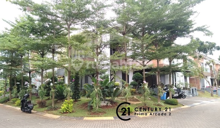 Rumah Posisi Hook Semi Furnished di Bintaro Tangsel Sc-4228 1