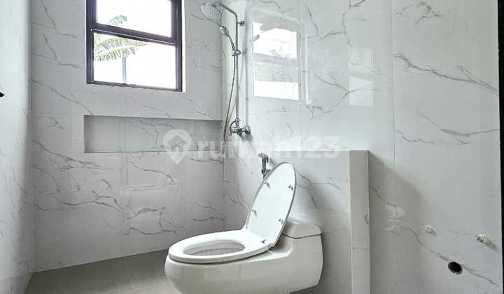 Rumah Brand New Inc Swimming Pool di Kebayoran Bintaro Jaya GB-10457 2