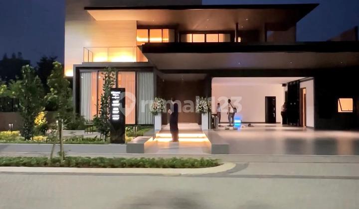 Rumah Mewah dengan Swimming Pool di Bsd Tangsel Rn-17184 Rumah Mewah dengan Swimming Pool di Bsd Tangsel Rn-17184