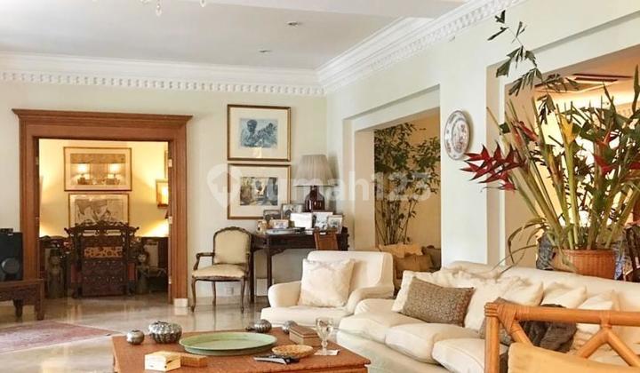 Rumah dengan Tanah yang Luasdi Menteng Jakpus Wt-17773 1