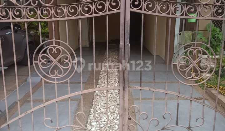 House with Mini Garden 1 Story Ready to Occupied in Graha Raya Bintaro Cluster HW-15993 2