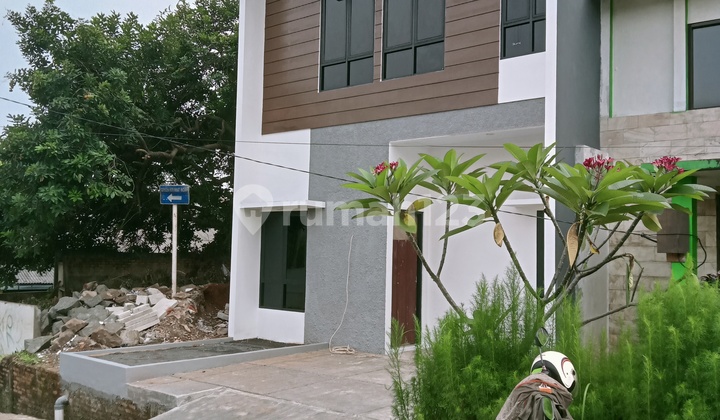 Rumah  di Lubang Buaya, Jakarta Timur
