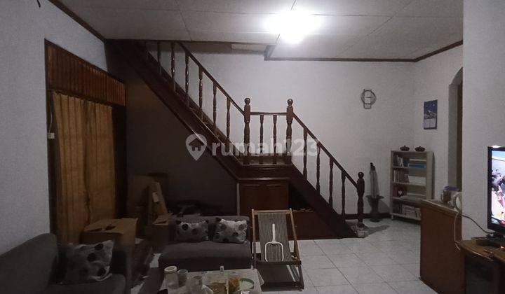 Rumah Di Bintara Dalam Komplek 2