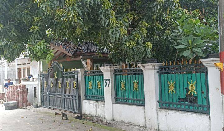 Rumah Di Bintara Dalam Komplek 1