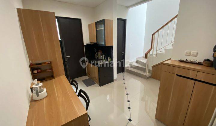 Rumah Like New Full Furnished Metland Puri 2