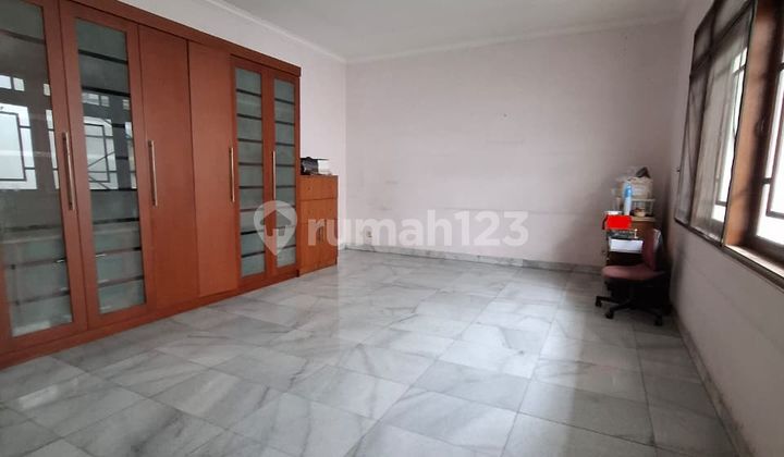 Dijual Rumah 2 Lantai di Jelambar Selatan - Jakarta 2