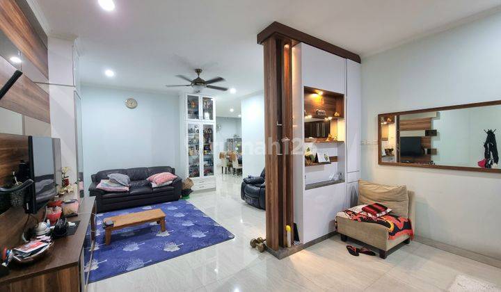 Rumah 2,5 Lantai Bagus Furnished Casa Jardin 1