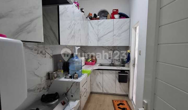 Dijual Rumah di Taman Duta Mas - Jakarta, Cocok untuk Usaha 2