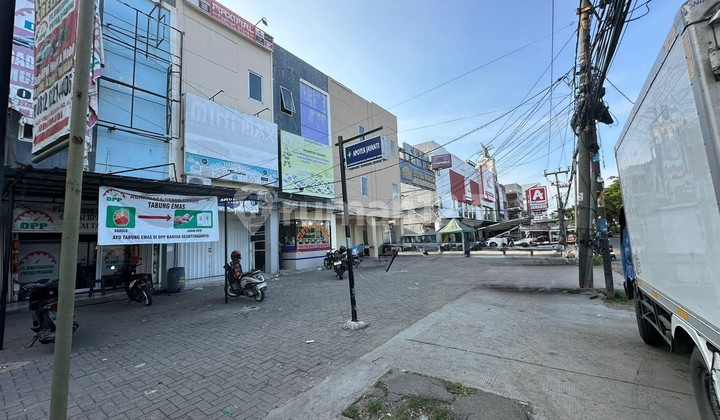 For Rent: Adjacent Shophouses in Duta Niaga, Tangerang For Rent: Adjacent Shophouses in Duta Niaga, Tangerang
