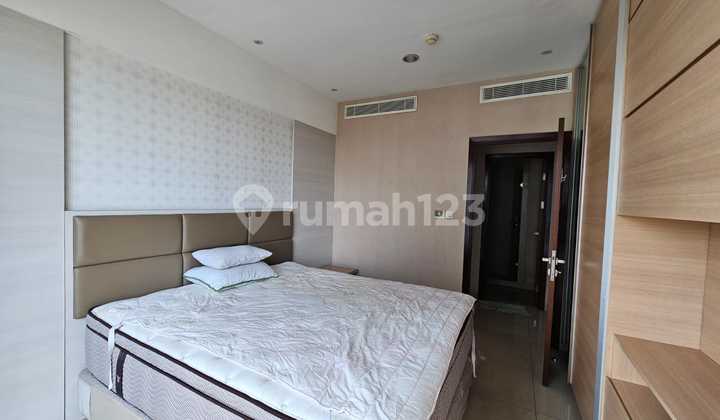 For Sale Corner Apartment U-Residence Supermall Karawaci, Tangerang Banten 2