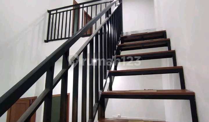 Rumah Dijual Cepat di Griya Sepatan, Tangerang 2