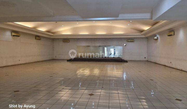 Dijual Cepat Gedung Country Club di Jl. Gema Pesona Estate, Depok 2