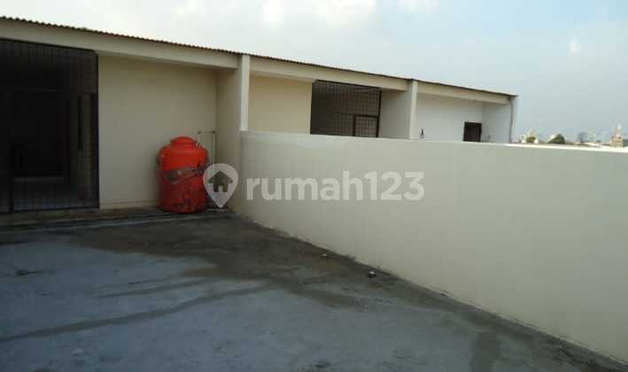 For Sale and for Rent Shop House on Jl. Raya Pos Pengumben 2