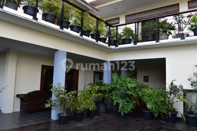Dijual Rumah villa kawasan Dago Atas Bandung Dijual Rumah villa kawasan Dago Atas Bandung