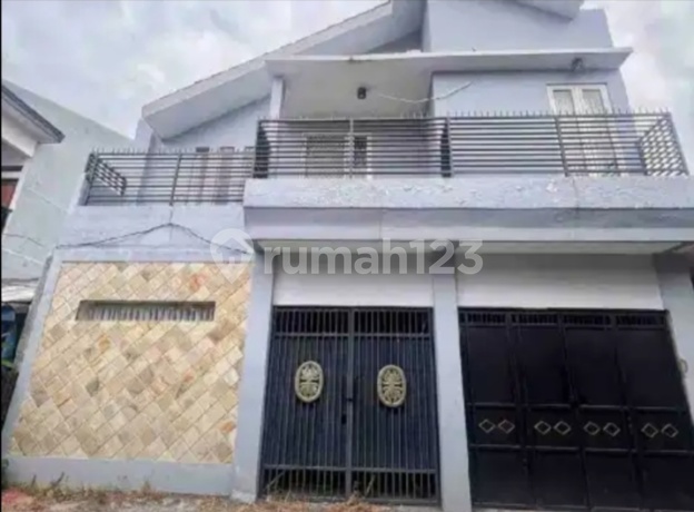 Best Deal Manukan! Rumah 2 Lantai Siap Huni Dekat Citraland & Pakuwon