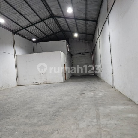 Gudang di Surya Balaraja Siap Pakai, Parkir Luas 