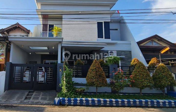 Rumah terawat dan termurah di Raya Wisma Tropodo Sidoarjo 
