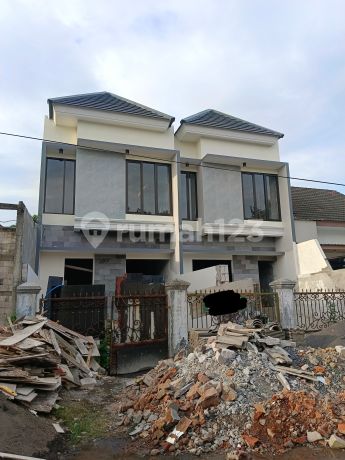 Jarang Ada 2 Lantai Gunung Anyar Emas 3 Kamar Siap Huni Jarang Ada 2 Lantai Gunung Anyar Emas 3 Kamar Siap Huni