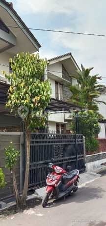 Rumah 2 Lantai Bagus Terawat Kembar Sari Indah Moh Toha Bandung