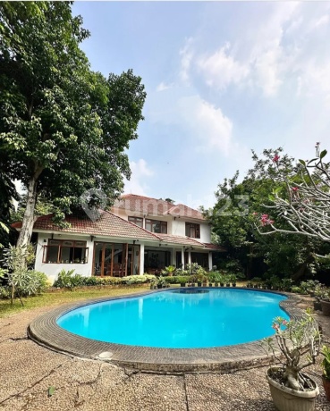 Rumah Terawat dengan Lahan Luas di Pejaten Barat, Hitung Tanah