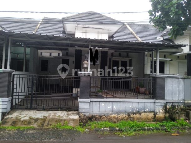 Rumah Strategis villa Nusa indah 5 Ciangsana Jatiasih 